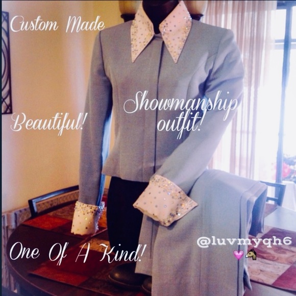 Berry Fit Custom Designed Outfit Horse Events - Picture 1 of 4